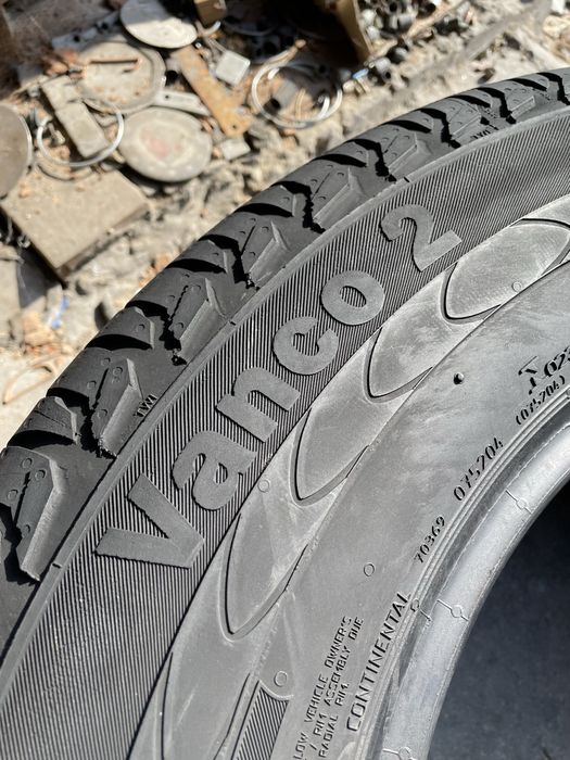 215/70 R15C Continental Vanco2 /2шт./ як нові