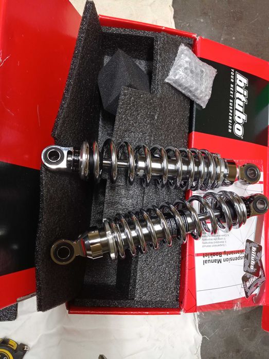 Vendo dois pares de amortecedores para Harley Davidson