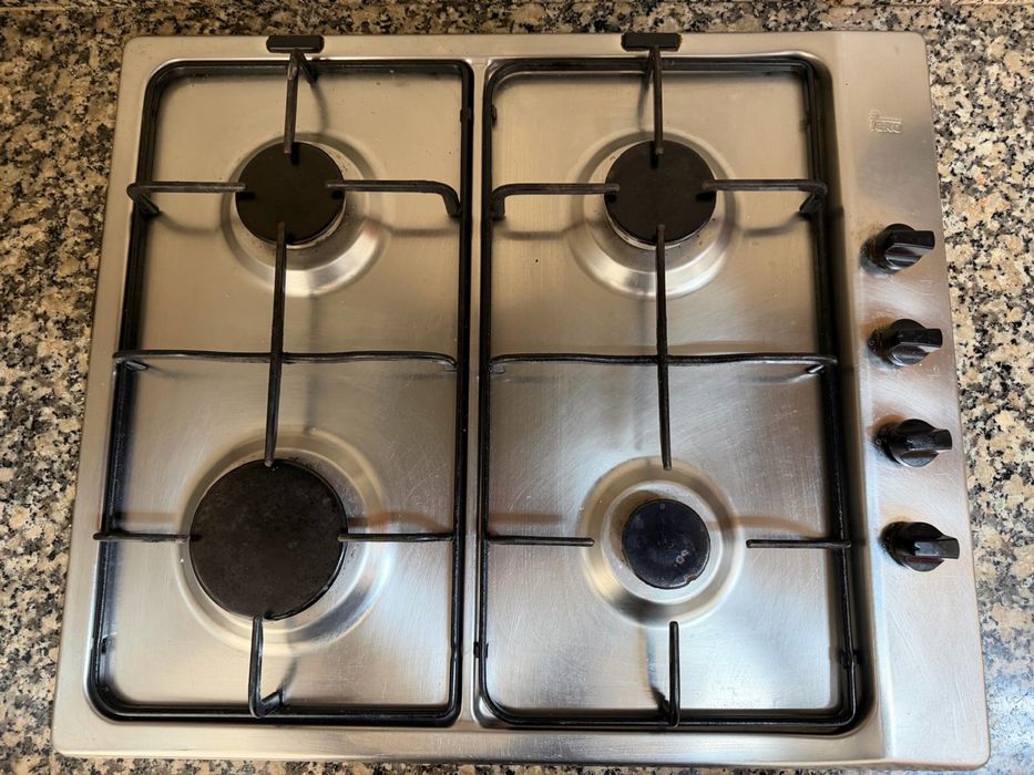 Moveis de Cozinha + Placa de fogao de encastre