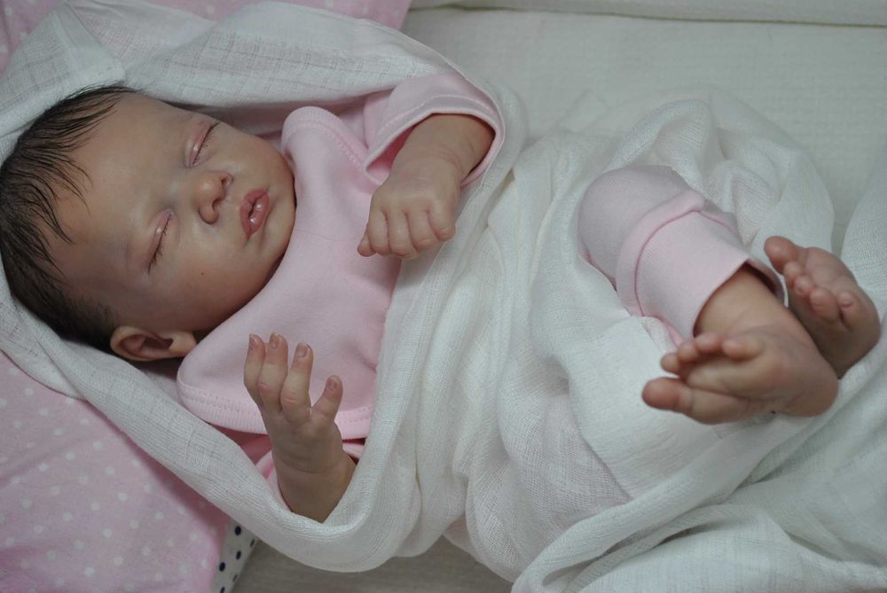 lalka reborn Mika profesjonalne wykonanie genesis niemowlę