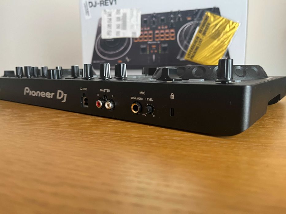 Mesa Controladora DJ DDJ-REV 1