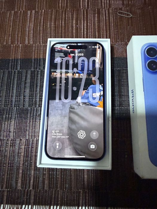 iPhone 16 - Azul