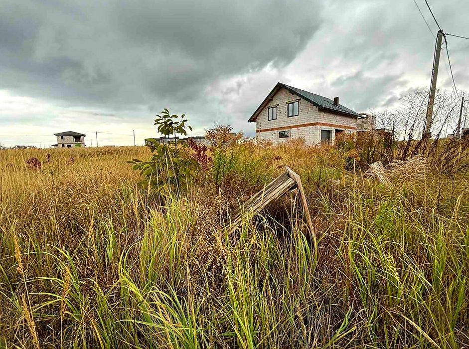 Остання ділянка  під житлову забудову в закритому КМ Святопетрівське