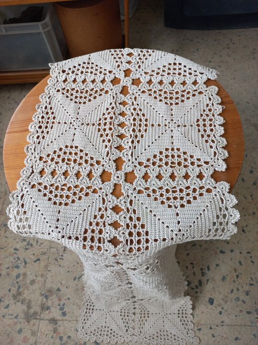 Chemin em crochet para mesa rectangular