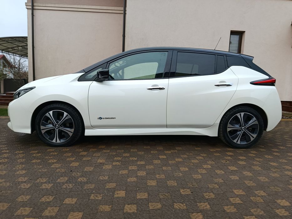 Nissan leaf  2020 40квт