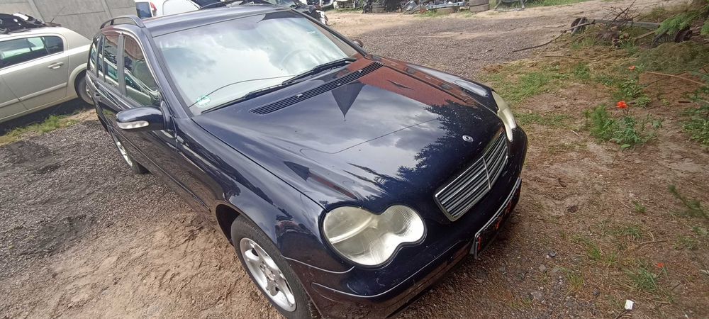 mercedes c klasa 2.2 cdi w203  lak 359 samochód na części