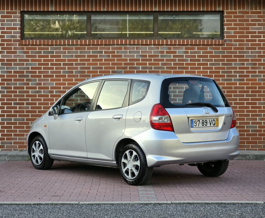 Honda Jazz 1.2 i-DSI 78cv |  AR CONDICIONADO