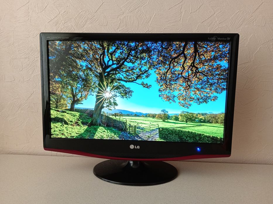Телевізор LG 23" + Smart TV