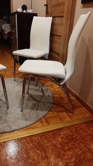 Krzesła do kuchni,jadalni 4 sztuki-świetny stan!