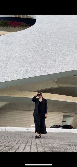 Чорна сукня zara розмір L