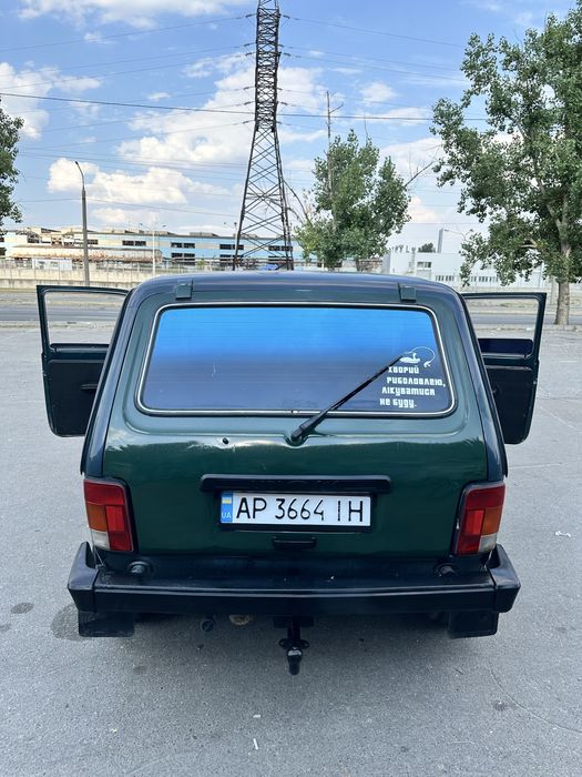 Продам автомобіль ніва