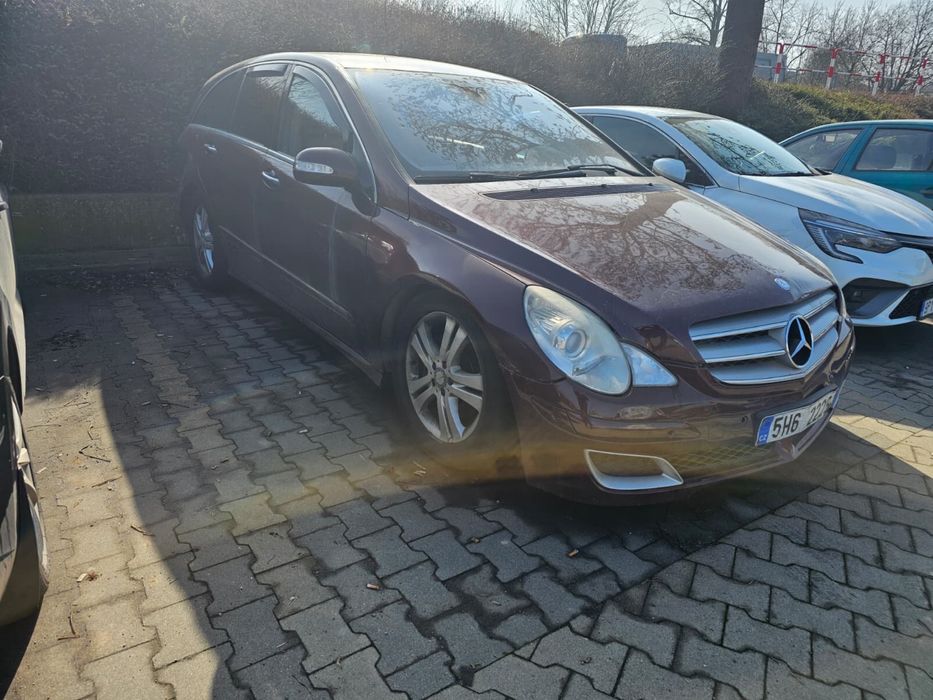 Мерседес R 2004 рік