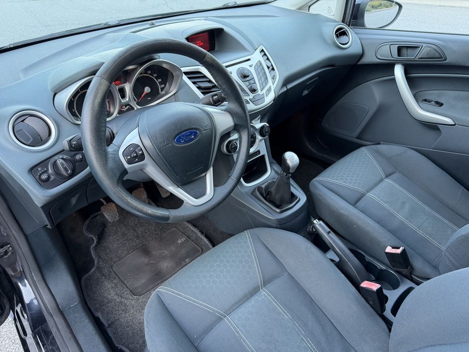 Ford Fiesta 1.25 Titanium 142mil kms Nacional — photo 5