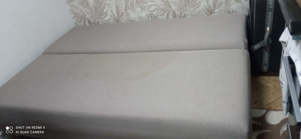 Диван розкладний.