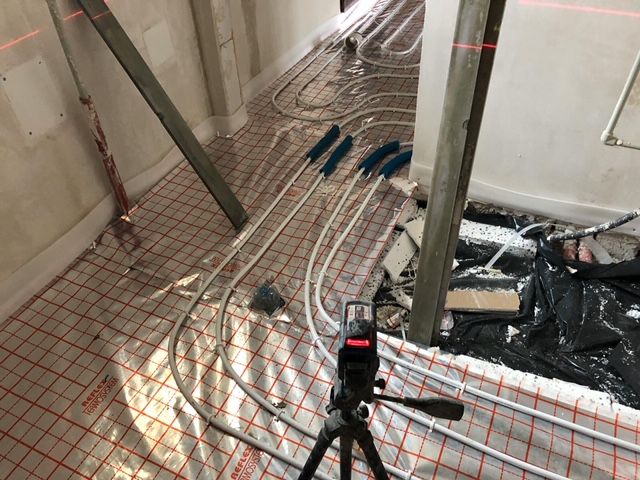 Wylewki maszynowe posadzki betonowe SZYBKO mixokret tynki maszynowe