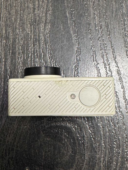 Action-камера Xiaomi Yi Action Camera 2K (White)