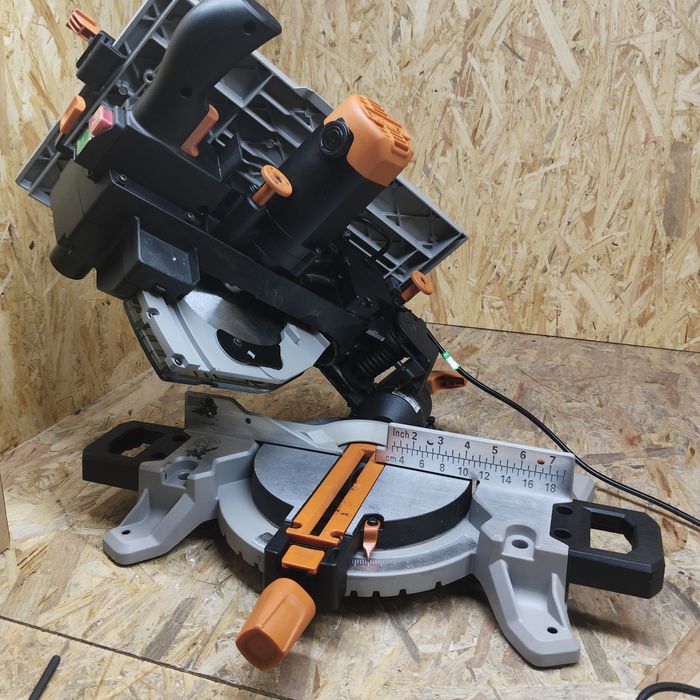 Piła ukośnica piła stołowa Evolution r210 MTS G2