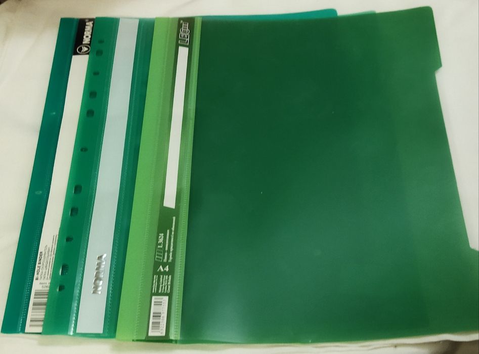 Пластиковые цветные папки-скоросшиватели  формата А4