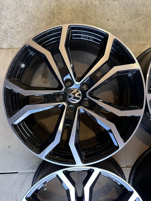 Диски.   Volkswagen.  R20.   5/120    Germany