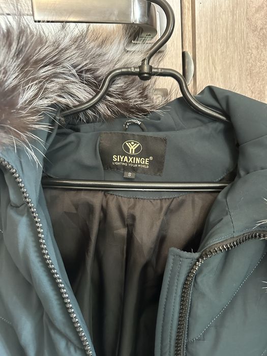 Продам пуховик у відмінному стані