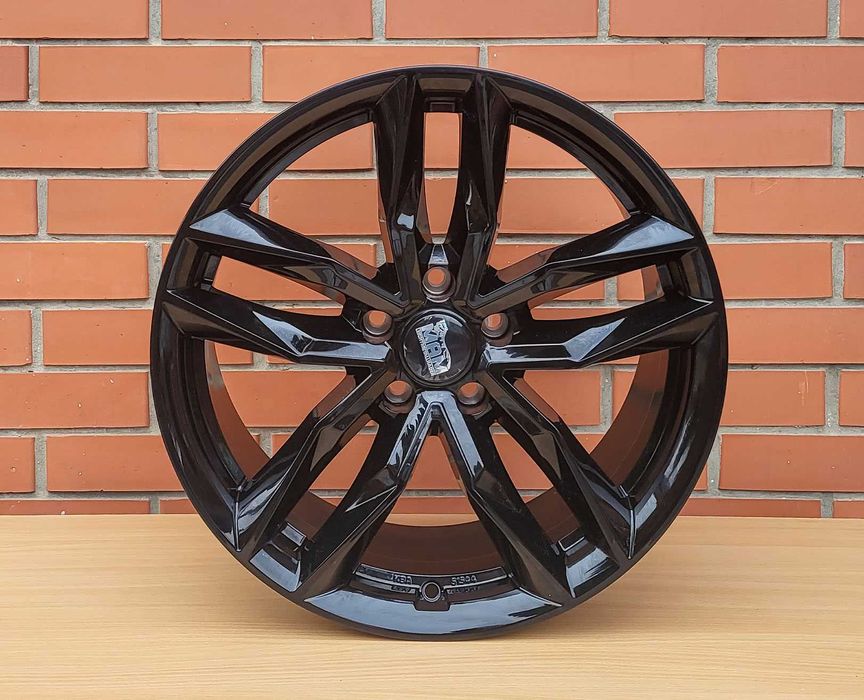 Felga Aluminiowa MAM RS3 8018 8x18 5x112 ET30 Nowa