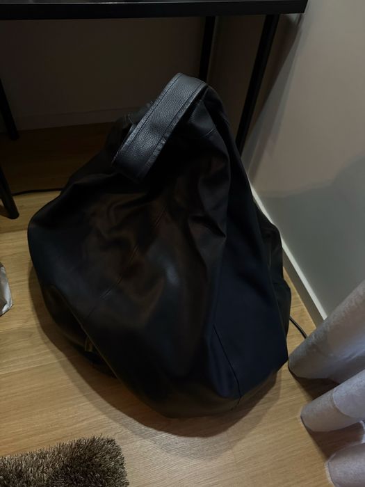 Puff preto  como novo