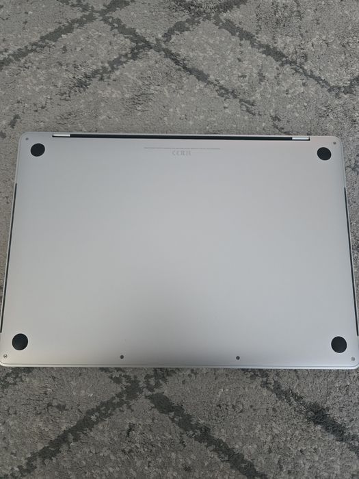 MacBook pro 15 A1990