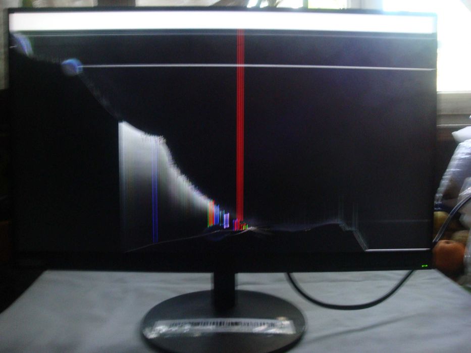 Продам недорого Led монітор для комп'ютера Lenovo A18215FS1 Під ремонт