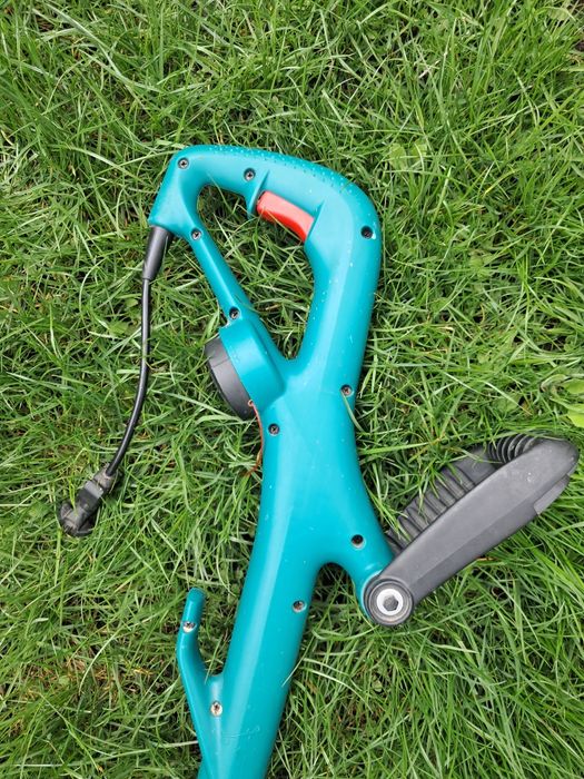 Тример електртчний  Bosch Art 26 (450вт)