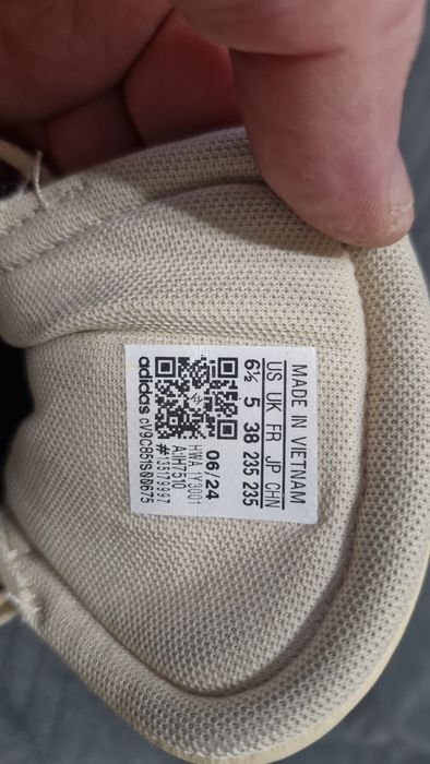 Жіночі кеди Adidas.Розмір 38