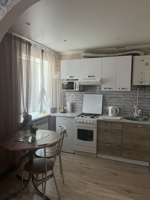 Подобово 1к. кв. в центрі на Адміральскій /Артилерійскій