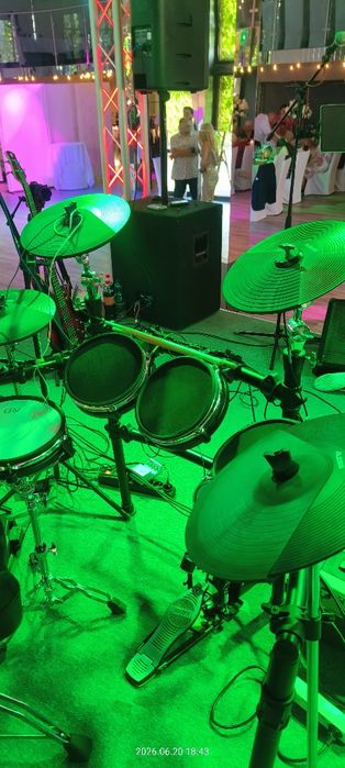 Perkusja elektroniczna Alesis DM 10 z ramą