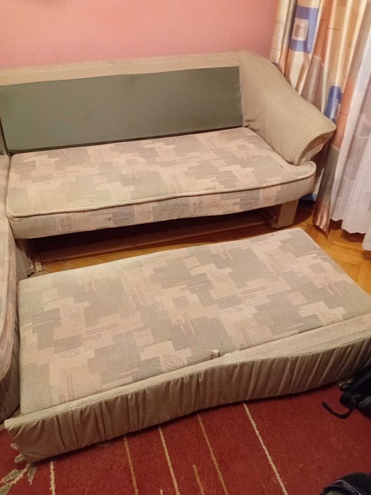 Диван     куток.