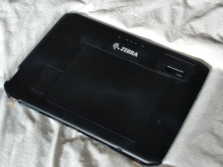 Zebra ET80 Rugged 2-in-1 Tablet Profissional