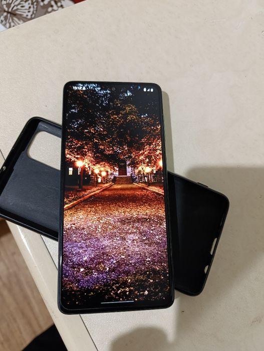 Продам телефон Samsung А71 в оригинале