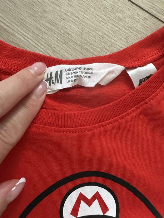 Футболка.  H&M...