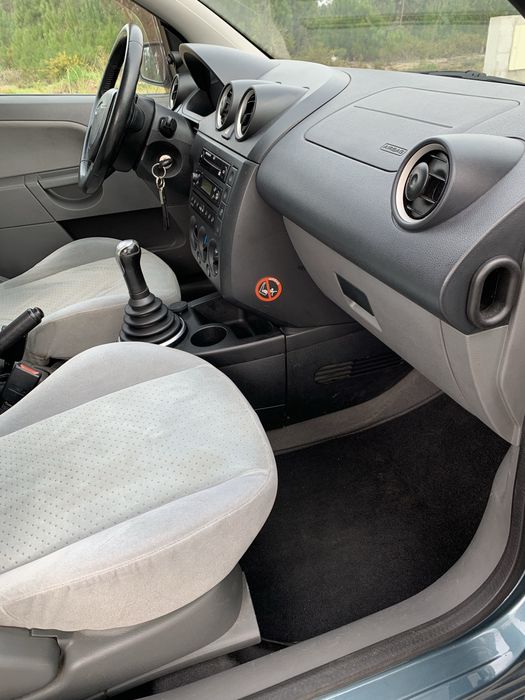 Ford Fiesta Ghia 1.4 // 161 mil kms - Impecável