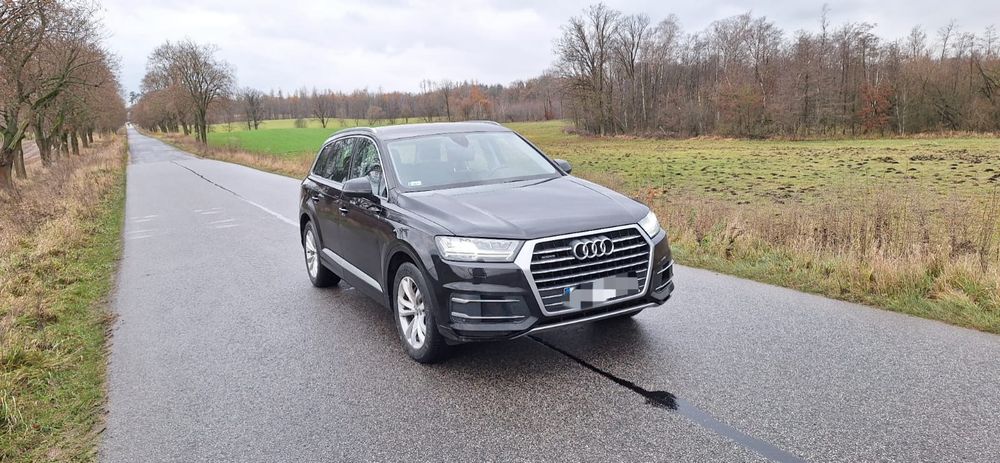 Audi Q7 salon polska