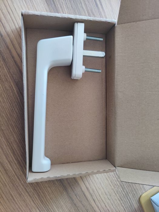 Klamka do drzwi balkonowych przesuwnych