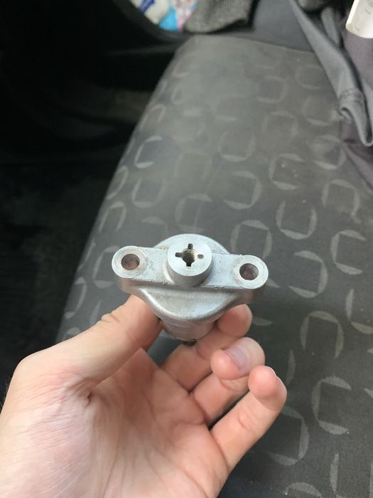 Натяжник цепки ГРМ Honda cb500 1996р.в. 14520-MY5-851