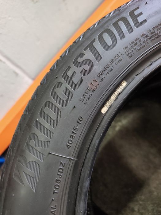 Pneus 195/55r16 Bridgestone Turanza T005 com 80% piso