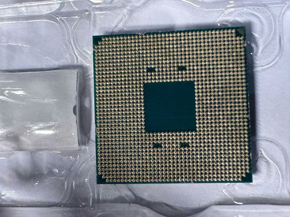 Processador AMD Ryzen 3 3300X com cooler AMD original