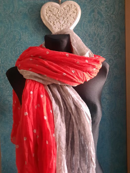 Dwukolorowy szal w groszki 100x160