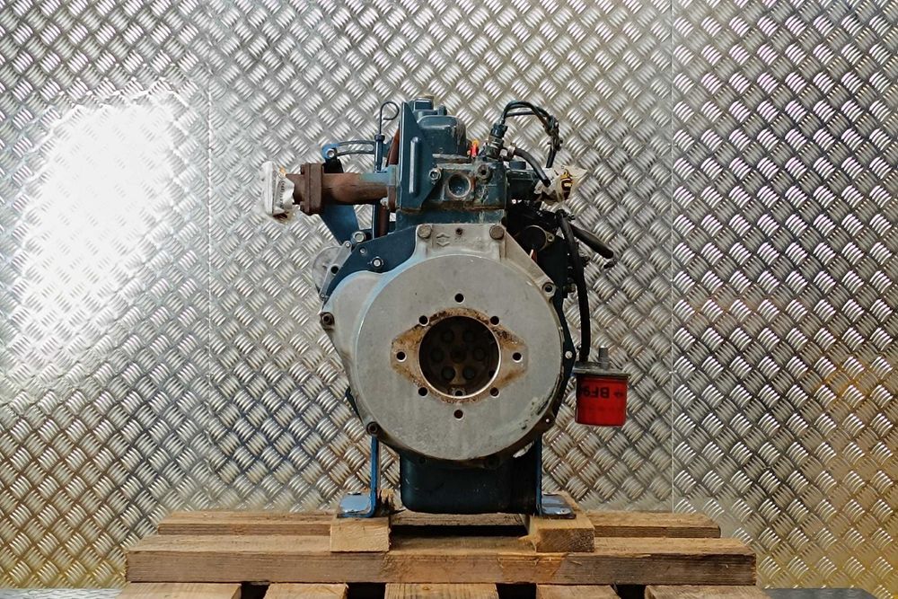 Silnik spalinowy - Kubota D905