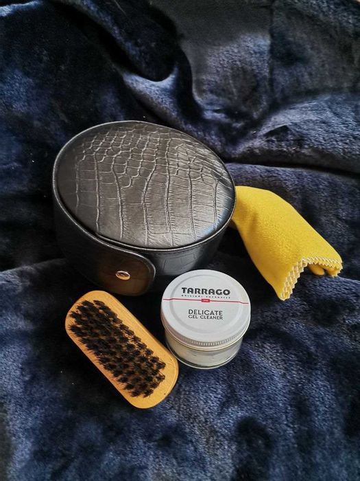 Набір для догляду за взуттям Tarrago BLACK TRAVEL KIT