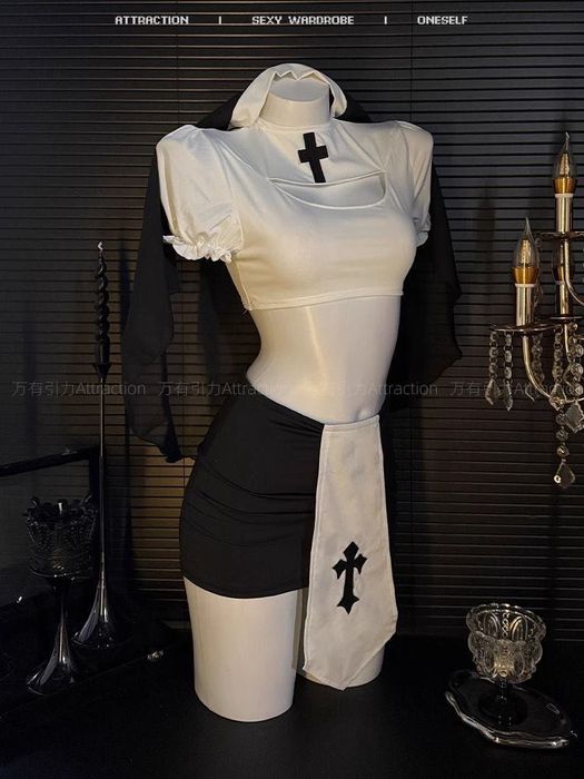 Kostium w stylu mniszym, cosplay, kostium tematyczny