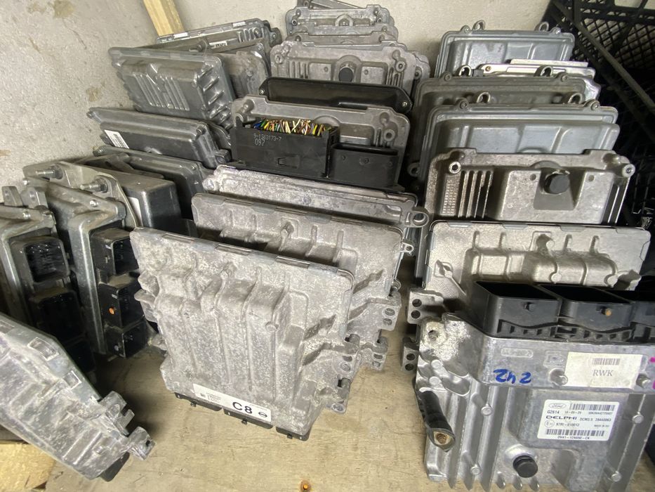 Блок управления двигателя Мозгі   ЕБУ- VAG  -VOLVO -NISSAN  -FORD -GM