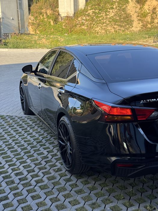 Nissan Altima 2022 рік (Можливий продаж в розстрочку)