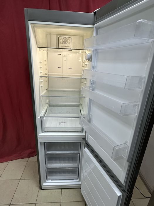 Холодильник Whirlpool 200/60/60