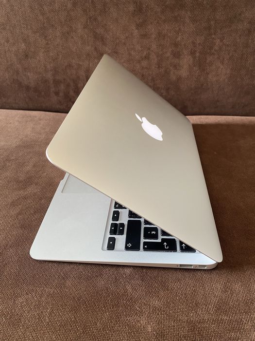 Macbook Air 13 i5